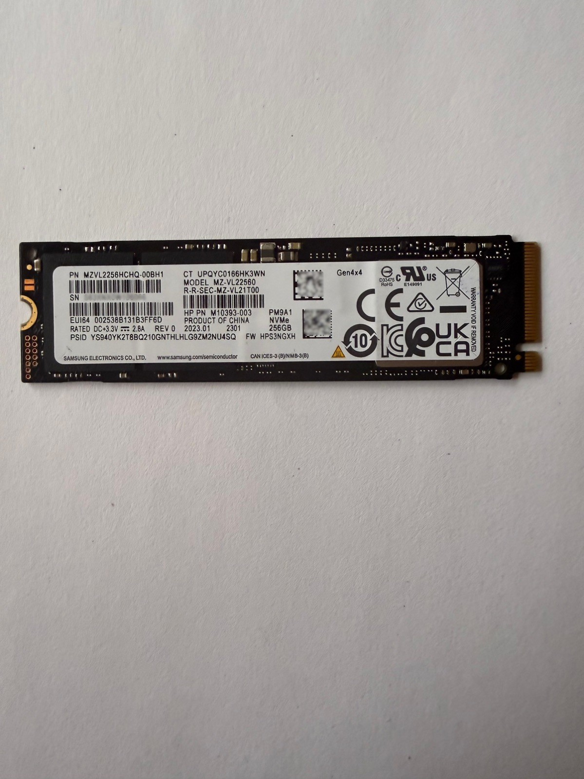 Samsung PM9A1 256GB SSD MZ-VL22560 PCIe Gen4x4 NVMe M.2 2280 MZVL2256HCHQ 80mm