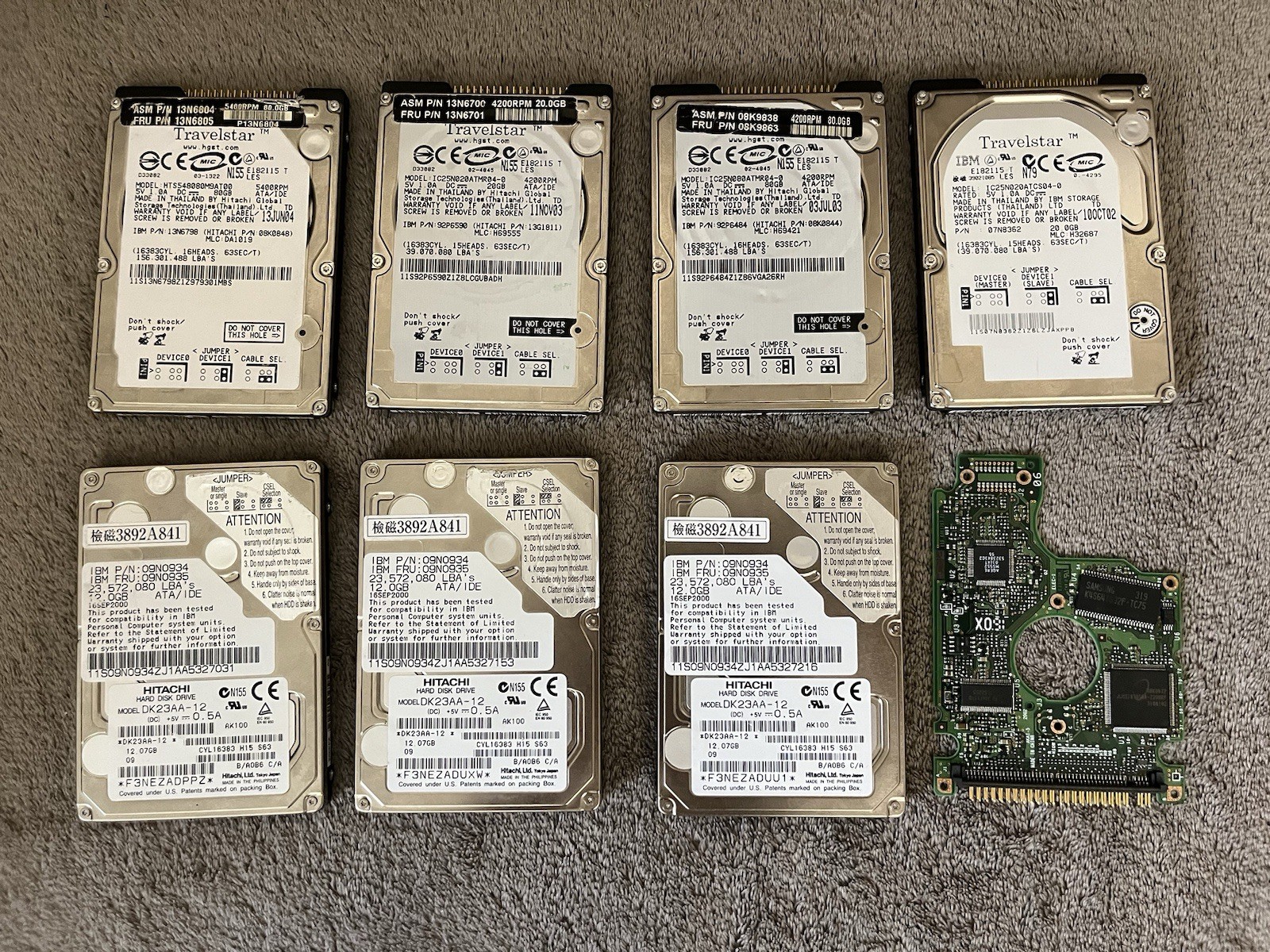 7x Hitachi Travelstar IDE Ultra ATA/100 2.5" HDD – For Parts/Repair