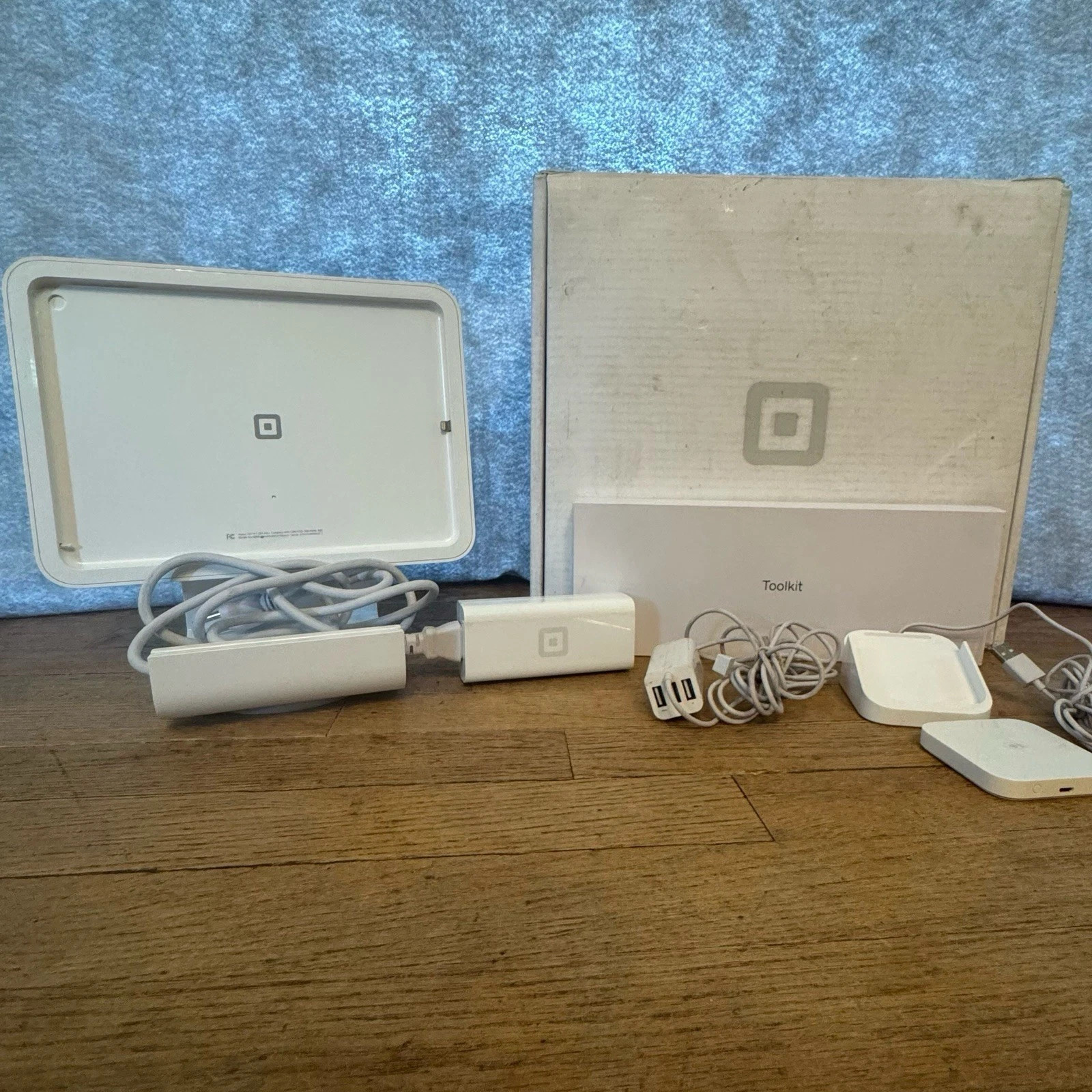 Square Stand A SKU 0273 01 POS System Contactless Chip Reader Bundle 9.7 In iPad