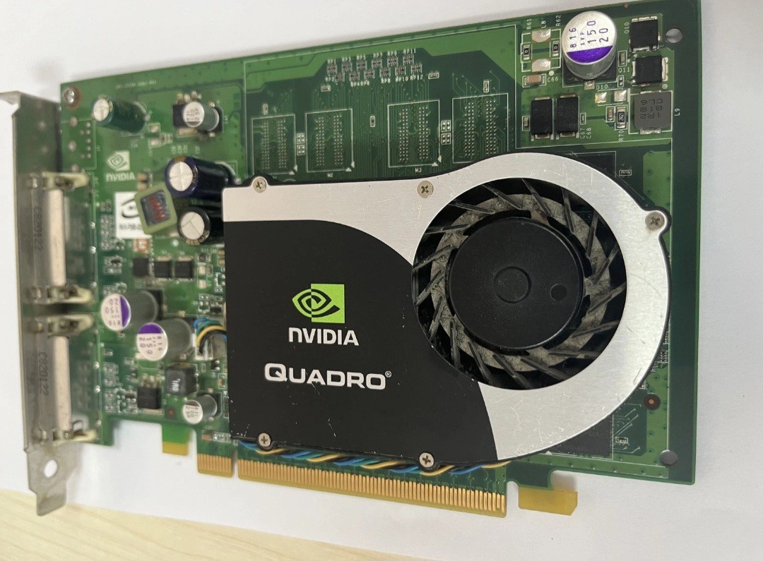 NVIDIA QUADRO FX 570 256MB DDR2 DUAL DVI VIDEO GRAPHICS CARD UC5-3(2)