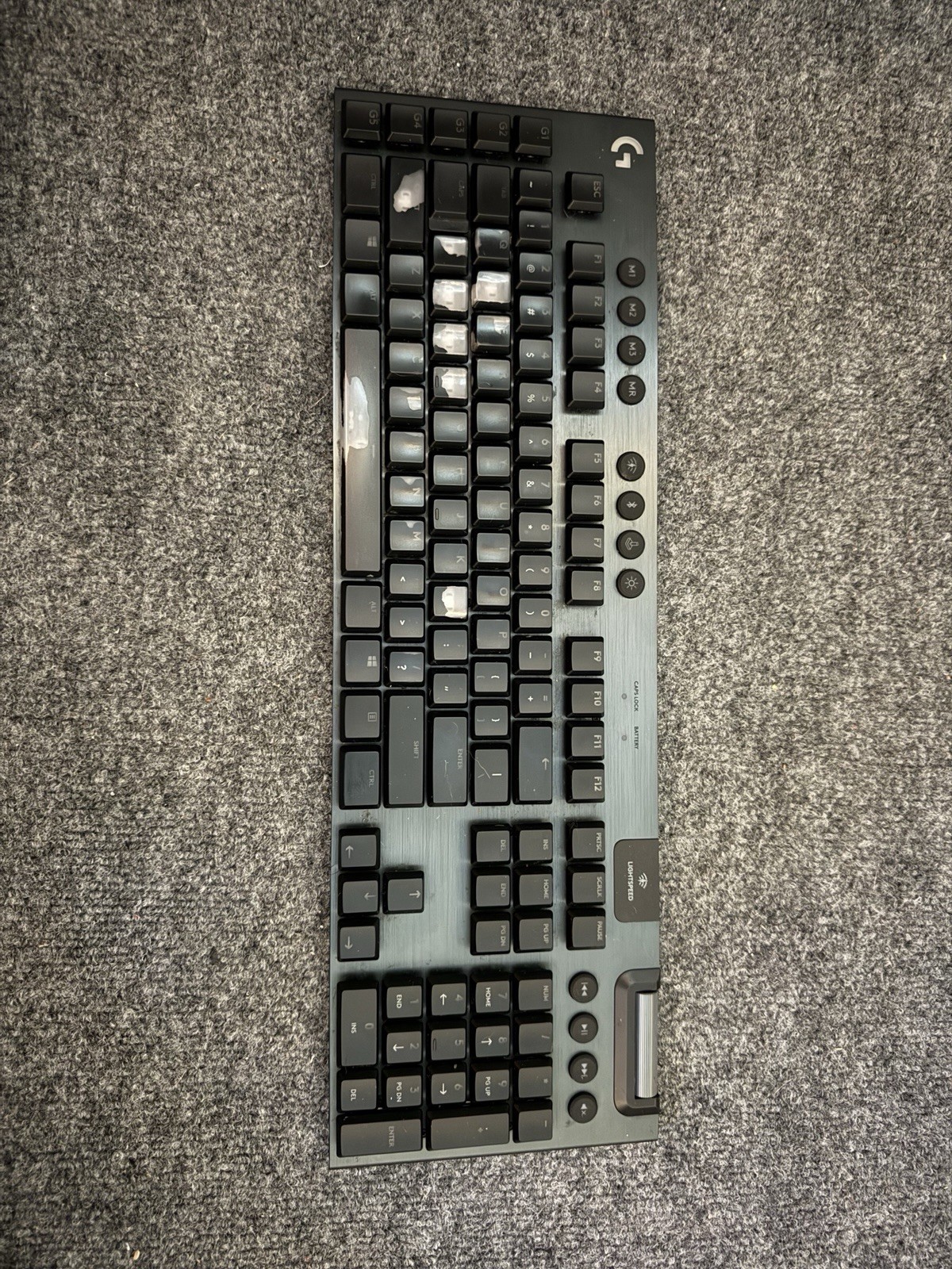 Logitech G915 light speed Gaming Keyboard used