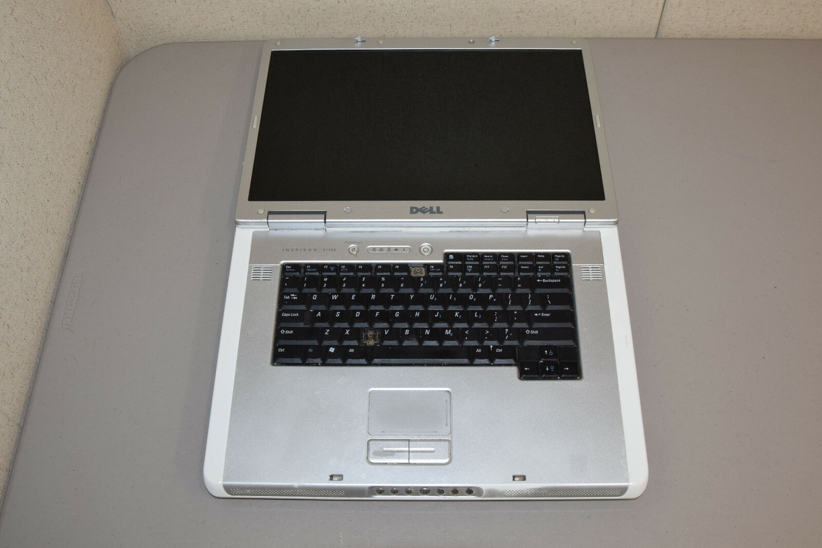 Dead Junk Dell Inspiron E1705 17.1" Laptop Incomplete AS IS Parts Repair