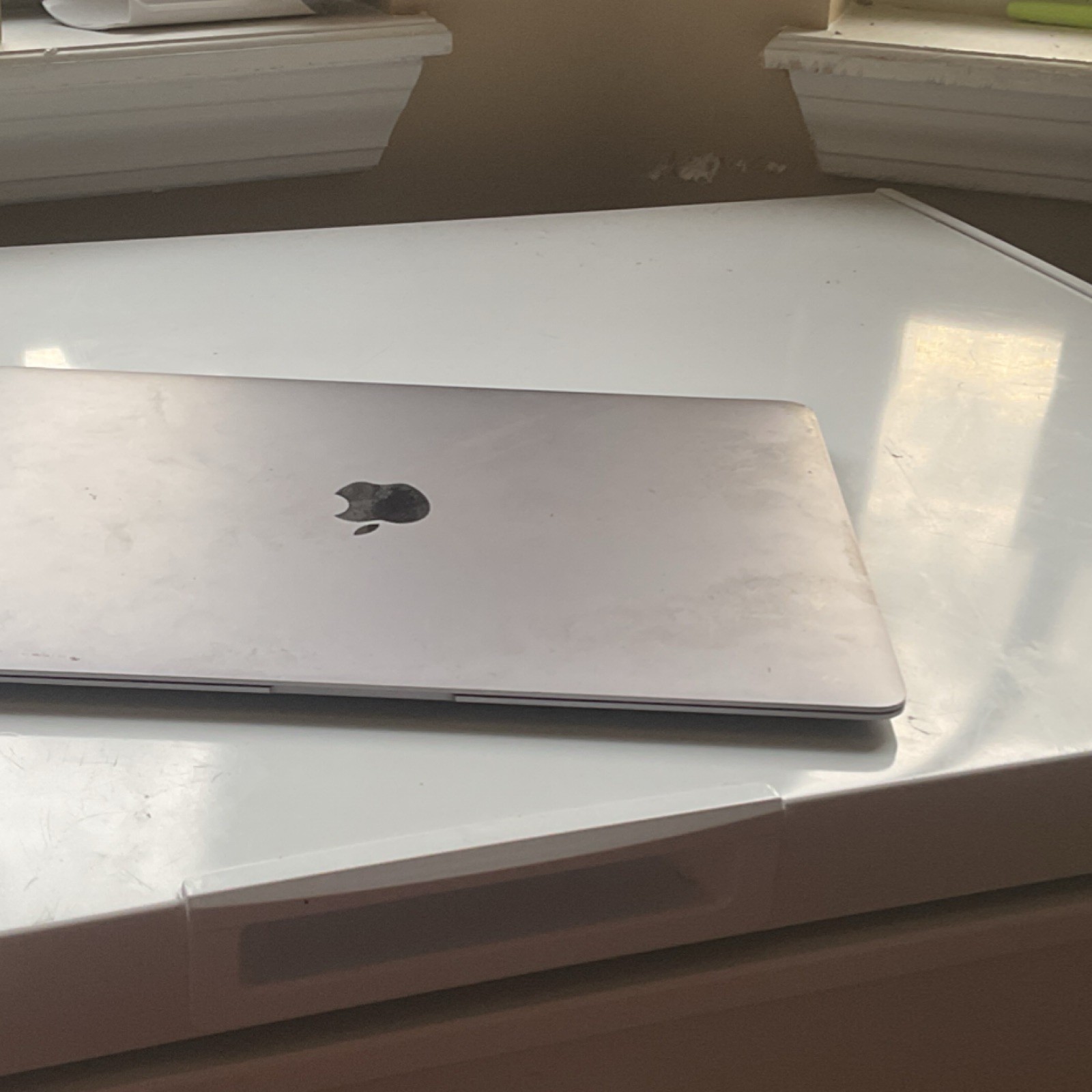 Apple MacBook Laptop Silver Casual Computing Series Model MacBook Type Laptop