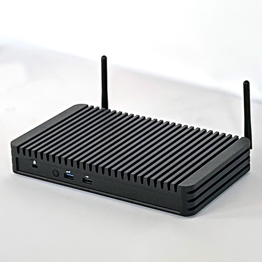 Intel NUC 8 BKCM8I3CB4N i3-8145U Compute Element Optional Chassis