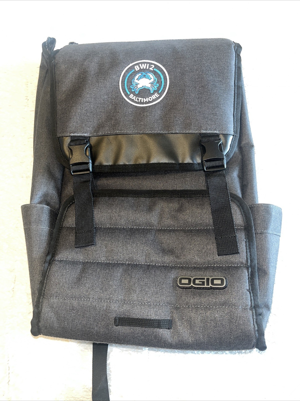 OGIO Apex Rucksack No Logo 17" Computer Backpack, Padded, Gray Very Nice