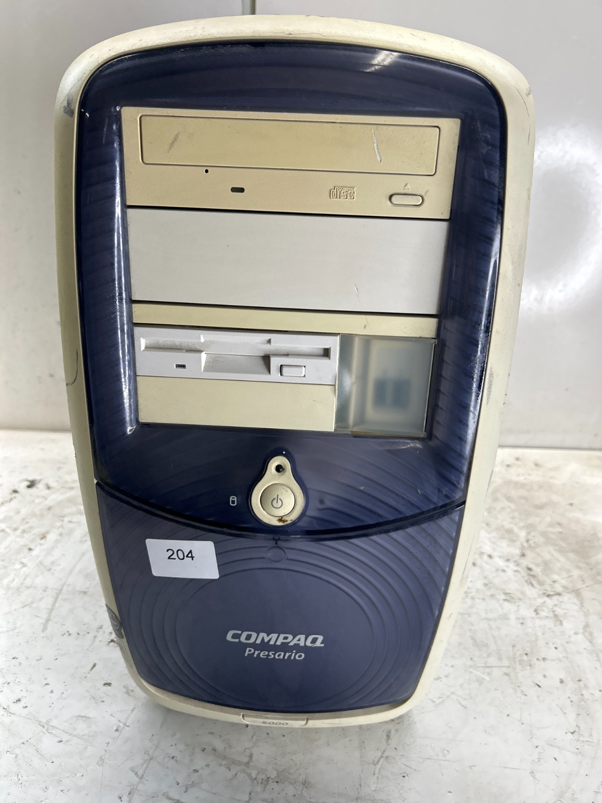 Compaq 5BW 5000A Intel Celeron 566/128 63MB NO HDD