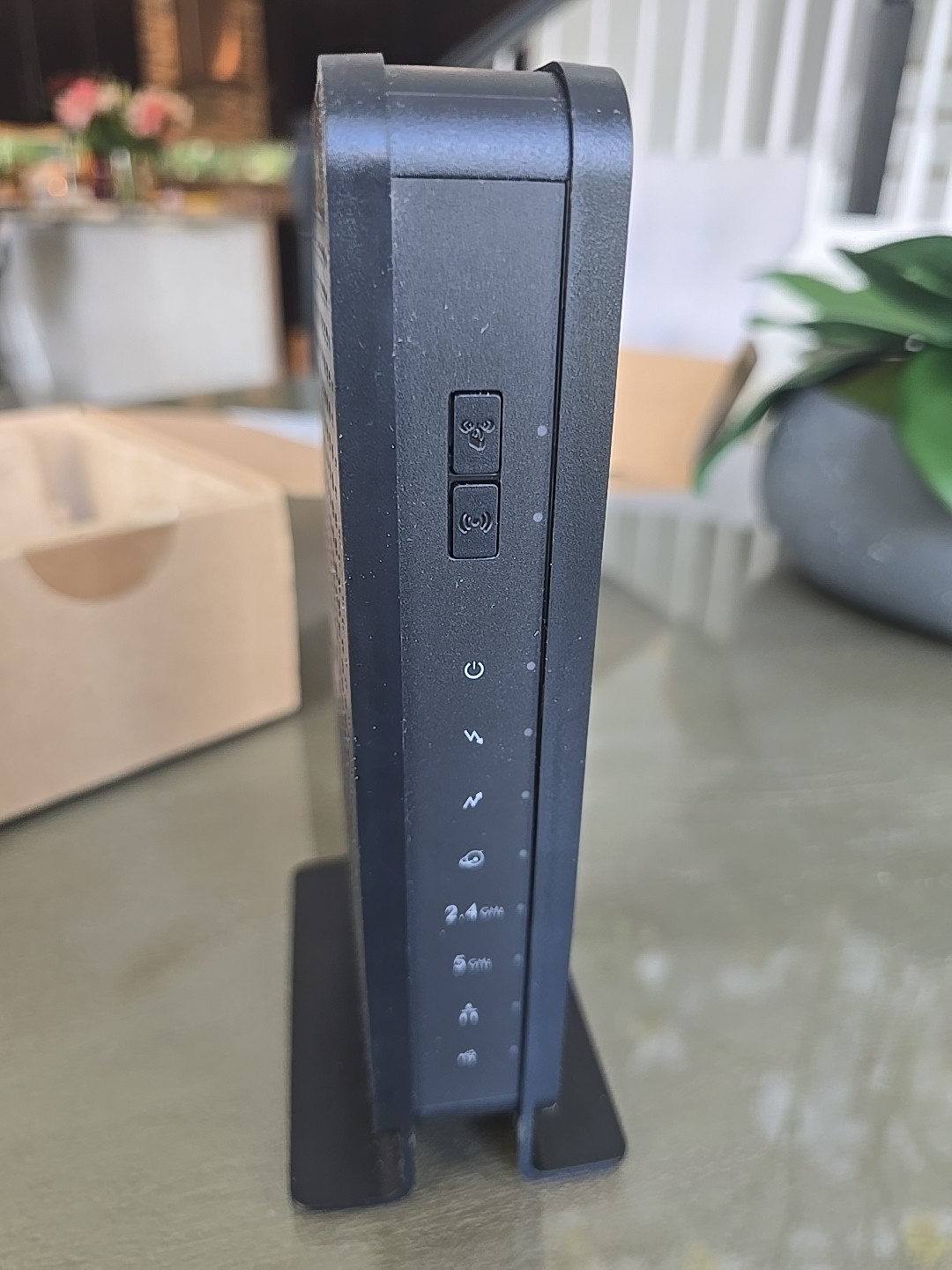 Netgear C3700v2 WiFi Cable Modem Router N600 – Dual Band DOCSIS 3.0 w/ Cables