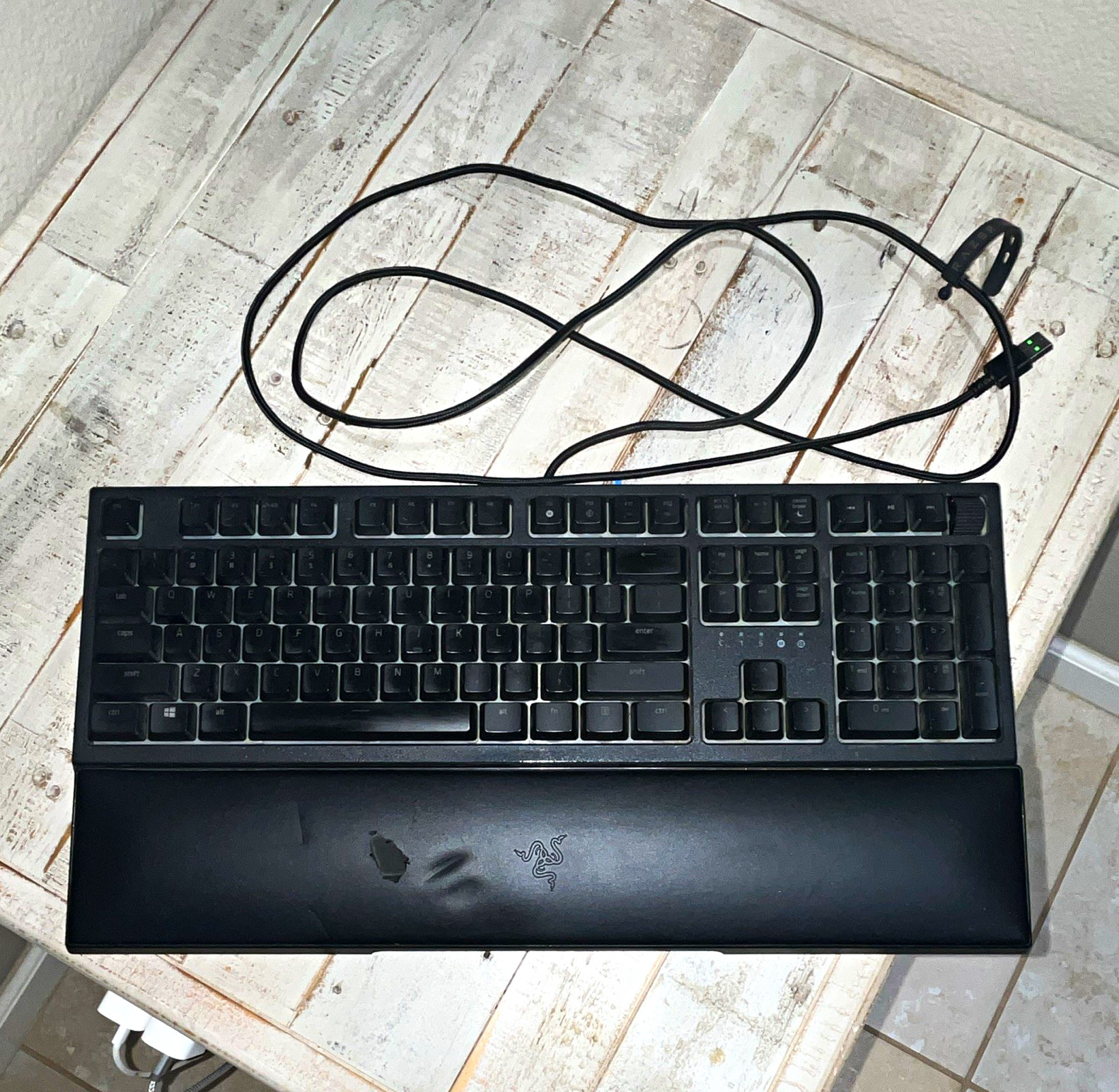 Razer Ornata V2 X Wired USB Gaming Keyboard Full-Size Black Detachable Rest