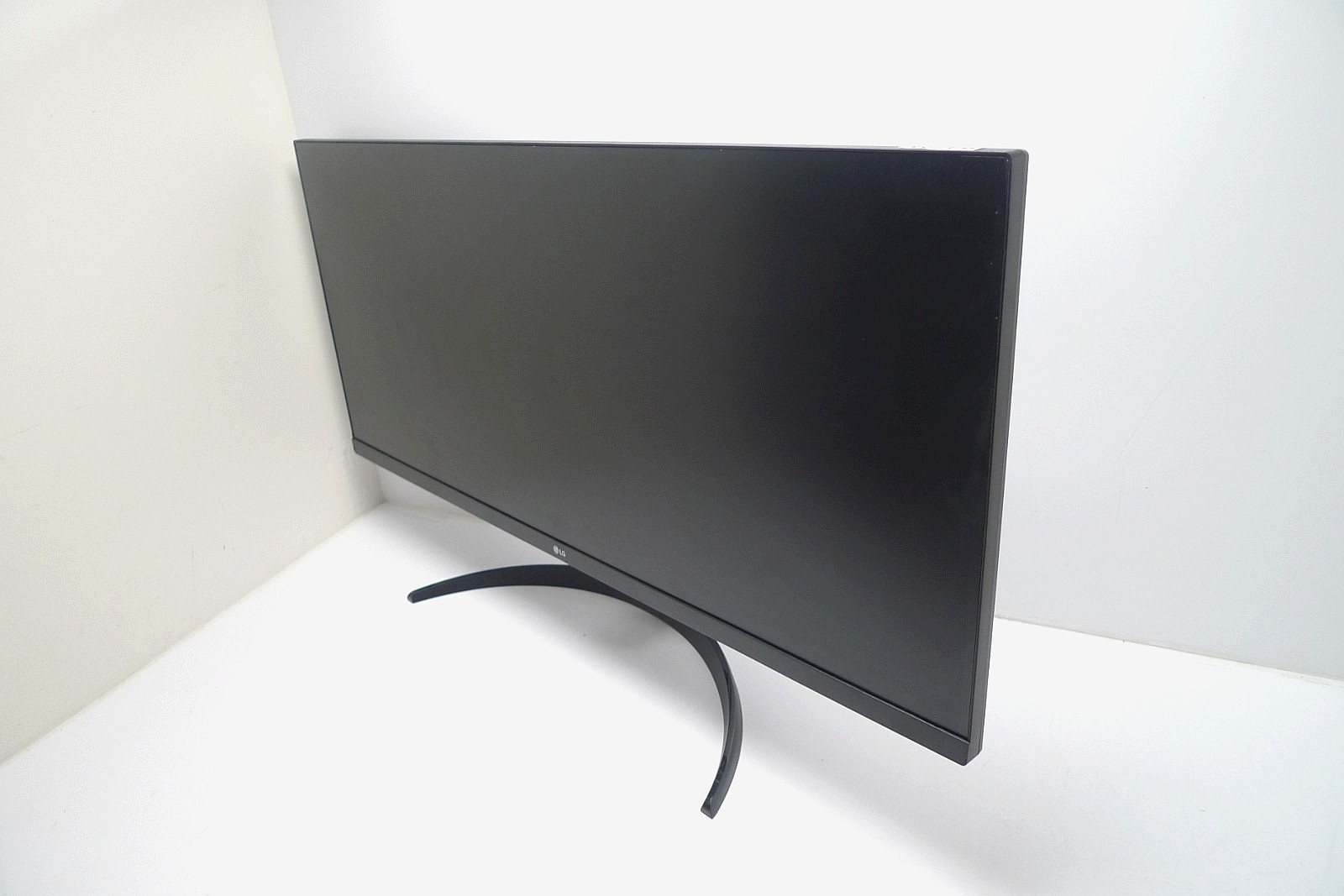 LG 34" 34WQ500 2024 UltraWide Monitor | Scratches | HDMI, DP | Local Pick-Up