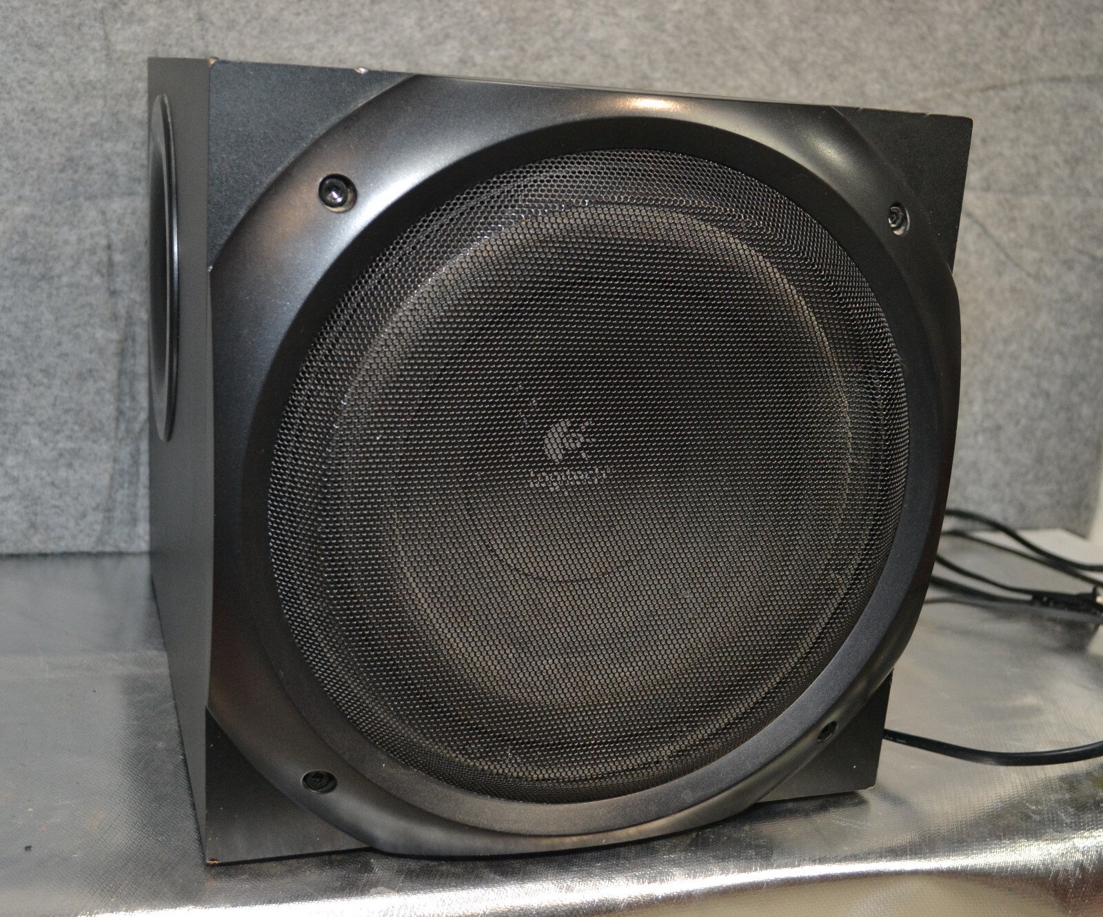 Logitech Z-5500 THX 5.1 Digital 10" Speaker System Subwoofer Sub Only PARTS ONLY