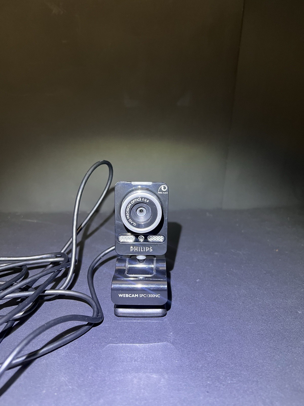 Philips SPC1330NC Black True 2.0MP Face Tracking Clip-On Webcam