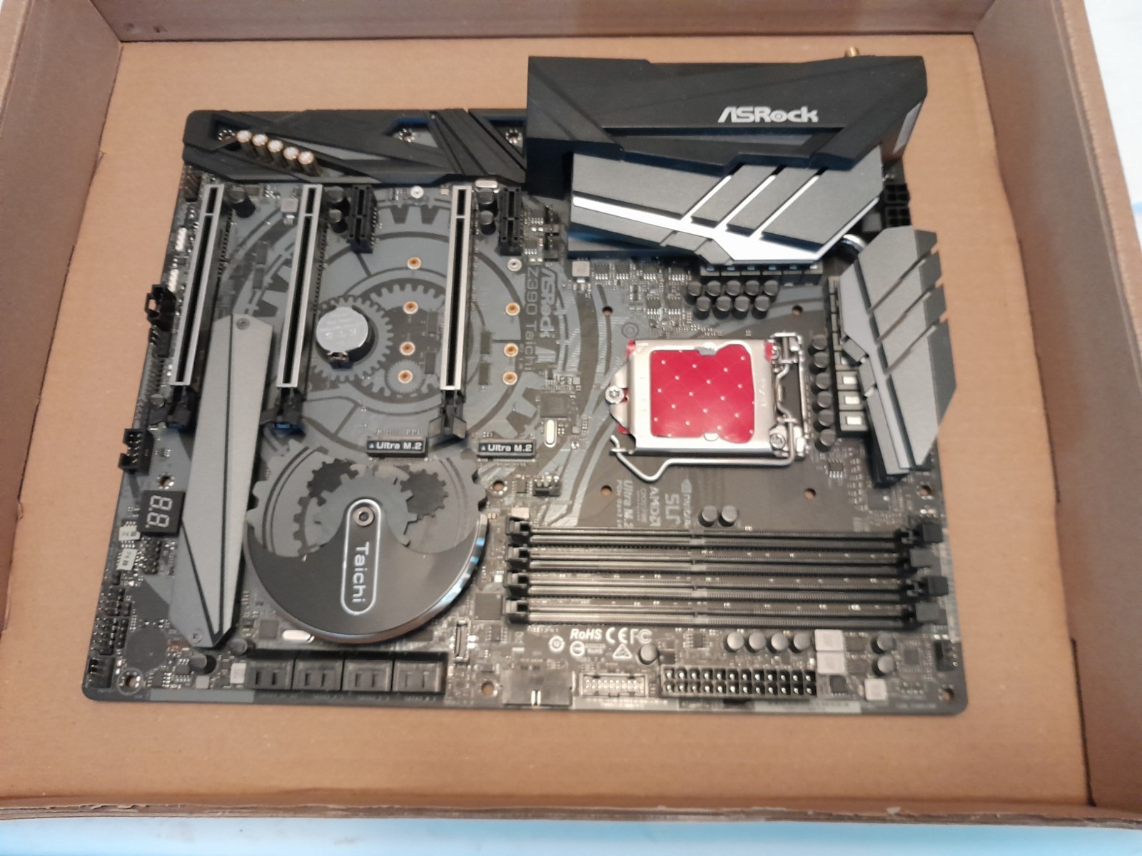 ASRock Z390 Taichi Ultimate LGA1151 READ DESCRIPTION