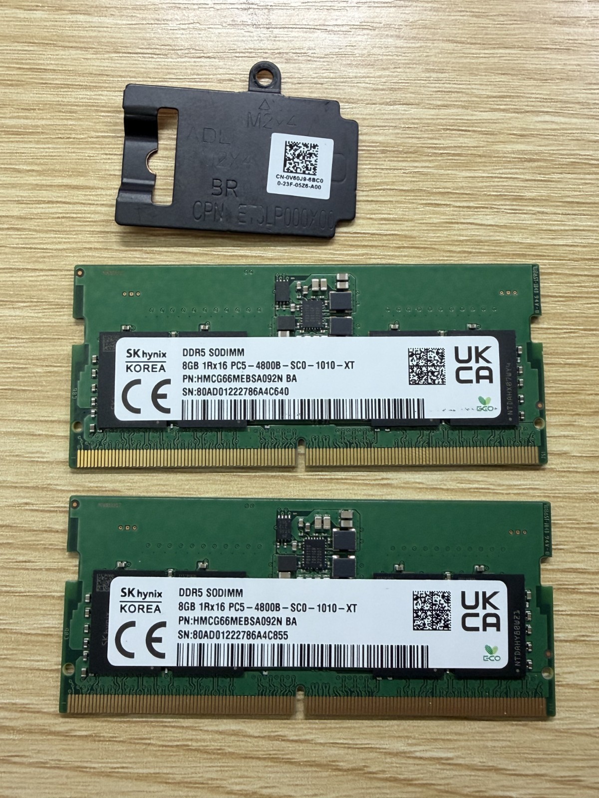 SK hynix 16GB 2x8GB DDR5-4800 PC5-38400 SODIMM RAM HMCG66MEBSA092N