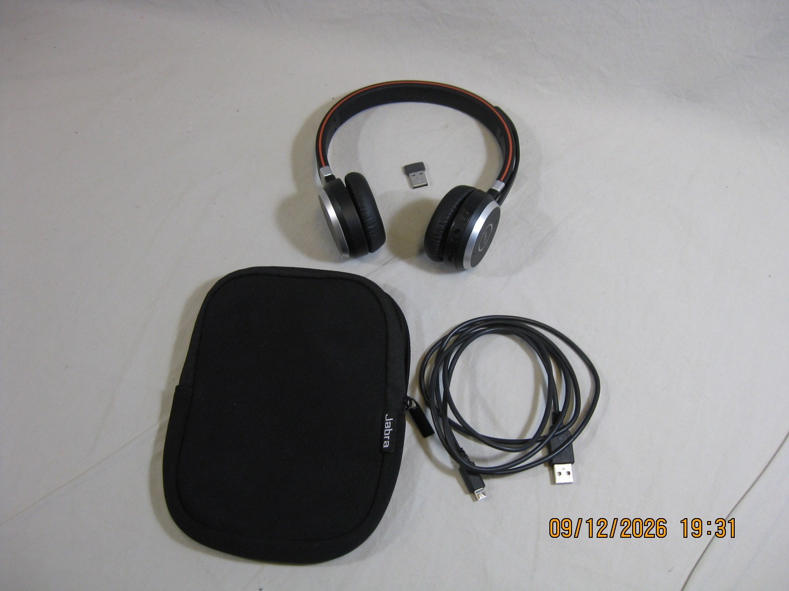 Jabra Stereo Wireless Bluetooth Headset HSC018Wa