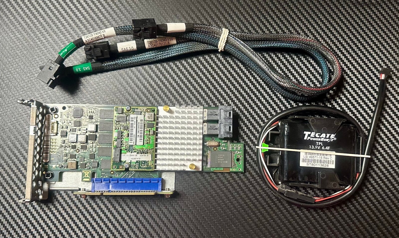 Fujitsu PRAID EP400i D3216-A13 GS2 + TFM Module A3C40174737 + BBU + 2x Cable
