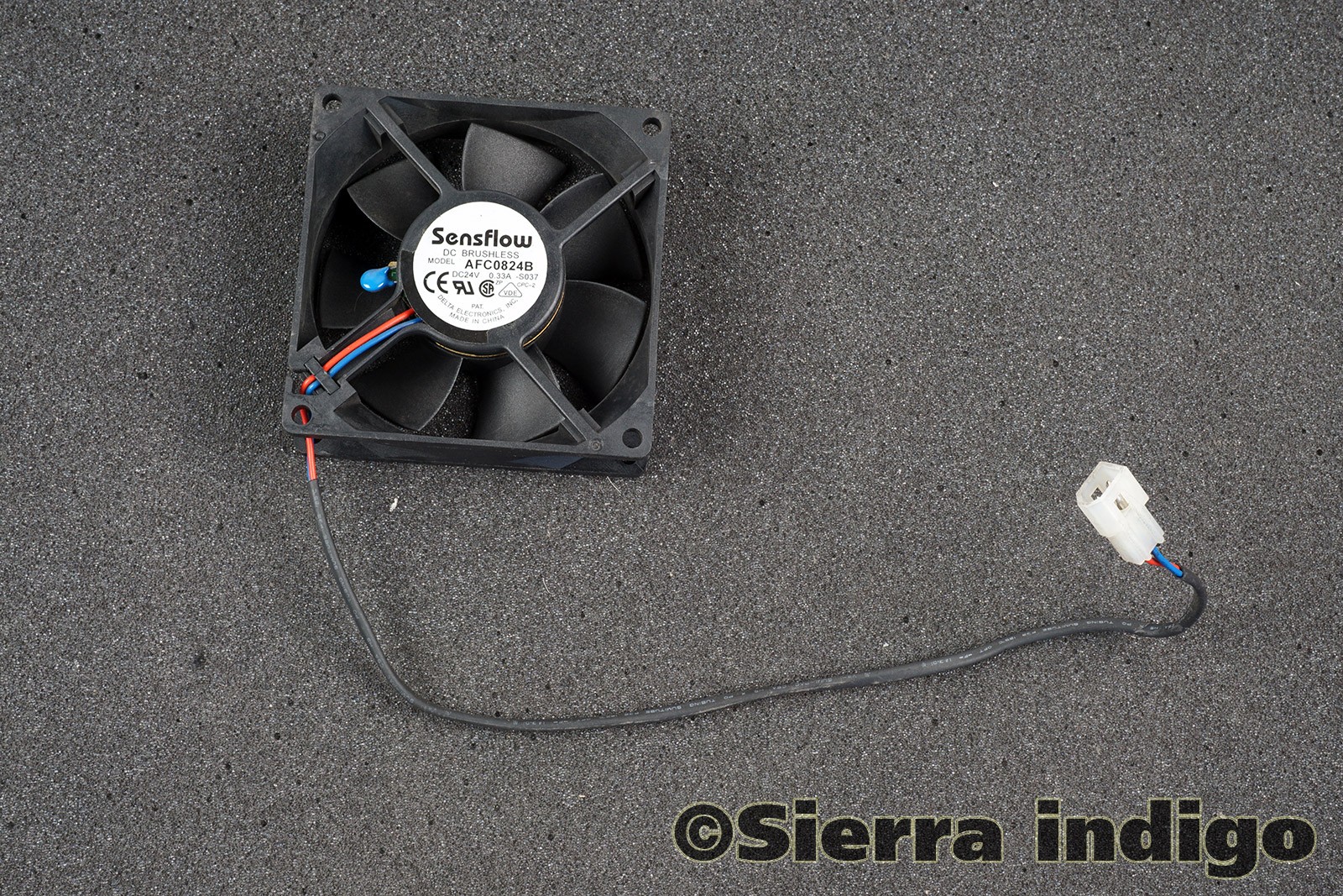 Delta Sensflow AFC0824B -S037 Fan 2-Pin 2-Wire Cisco 3640 DC24V 0.33A