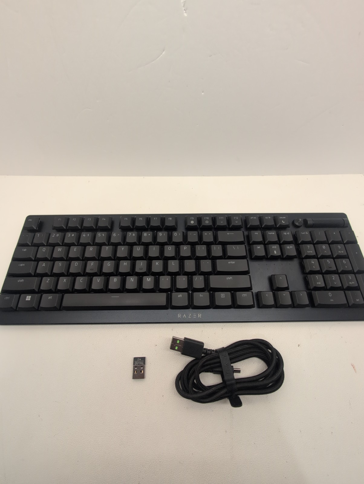 Razer DeathStalker V2 Pro Low Profile Red linear Switch Gaming Keyboard W/dongle