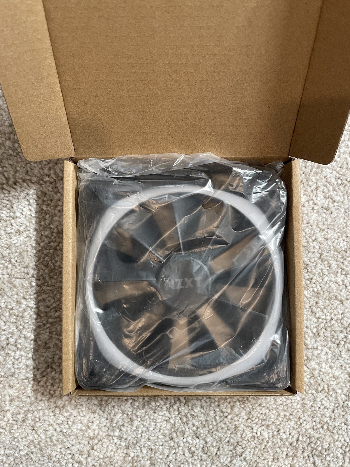 NZXT AER RGB 2 120mm RGB Fluid Dynamic Bearing PWM Fan Black