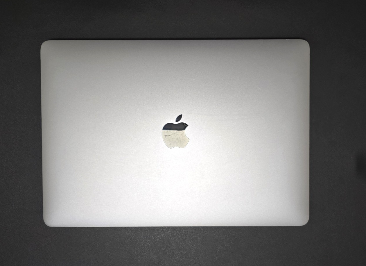 Apple Macbook Pro 13" A1706 A1708 2016 2017 LCD Screen - Silver GRADE A/A-