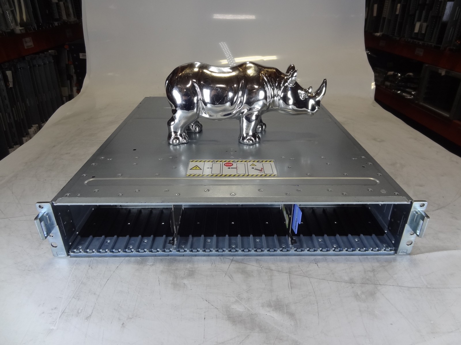 EMC UNITY-550F-CHASSIS Unity 550F Chassis