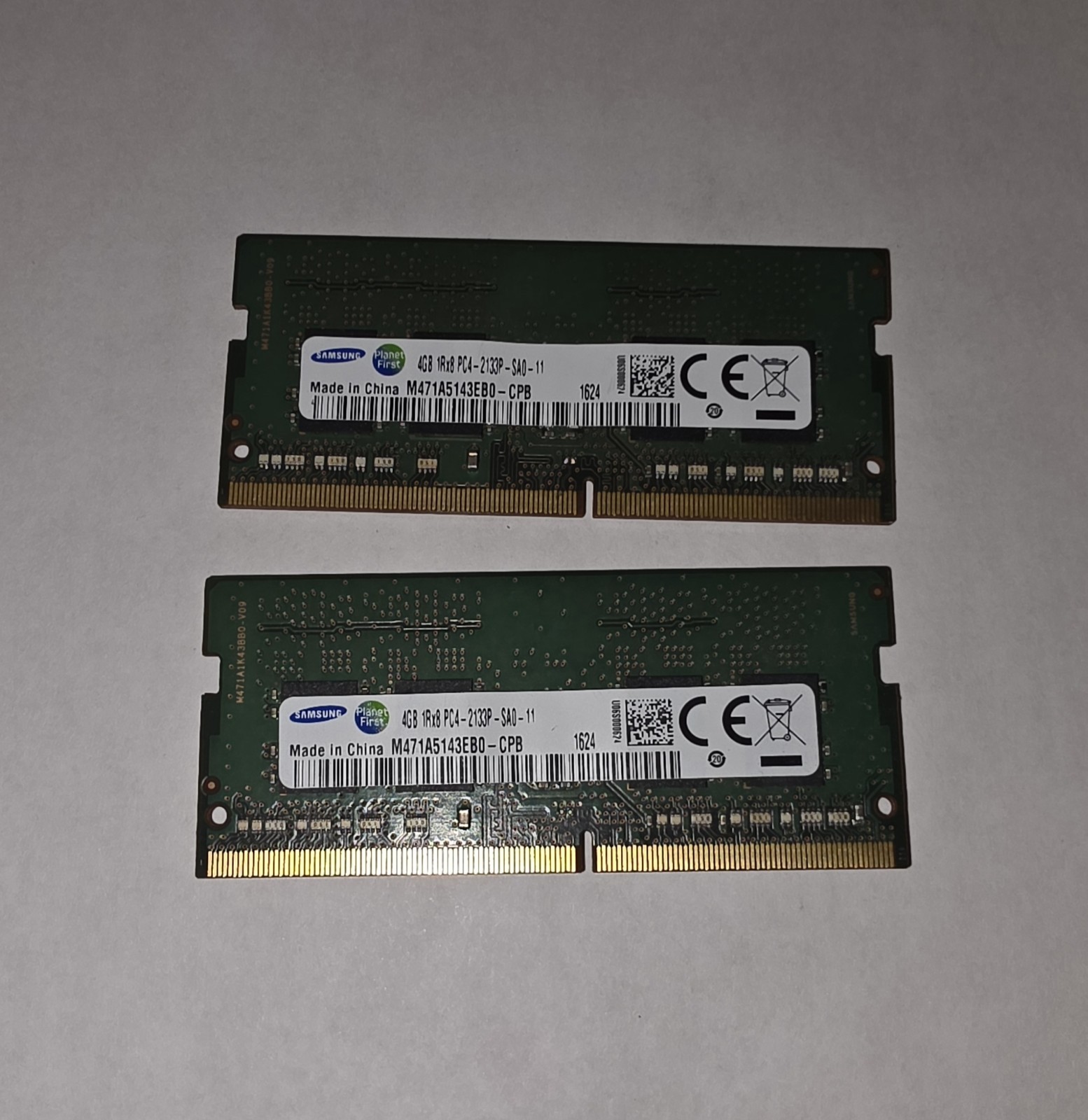 Samsung 4GB 1Rx8 PC4-2133P-SA0-11 Laptop Memory, Lot Of 2