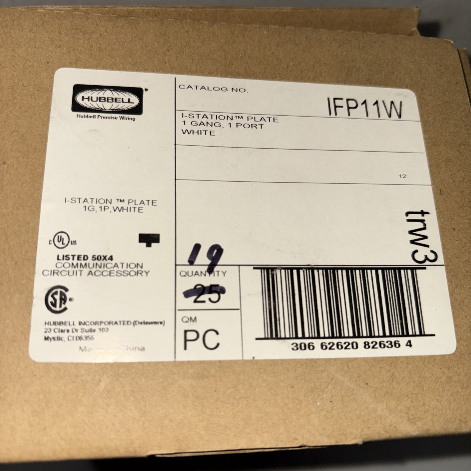 Lot Of 19 Hubbell IFP11W  1 Gang 1 Port White Faceplate NEW. 19pcs