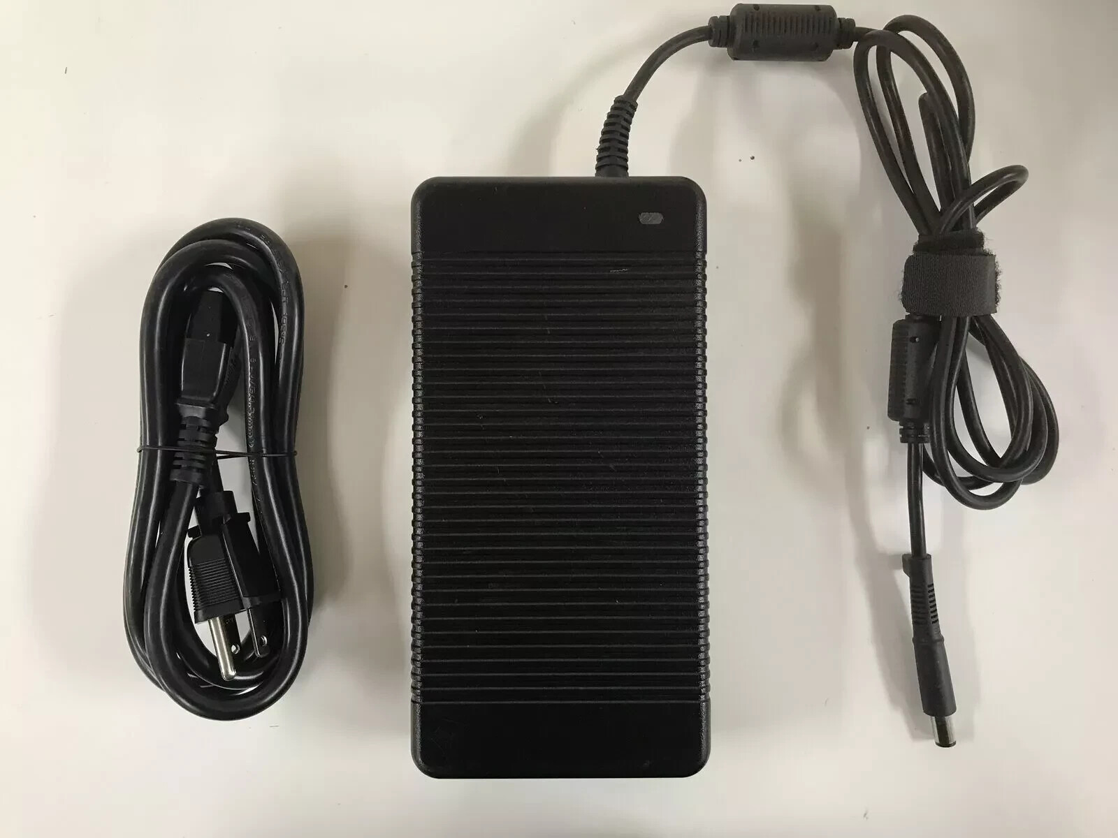 Genuine HP ZBook 15, 15 G2 8770w Workstation 230w AC Adapter+Cord 609921-001