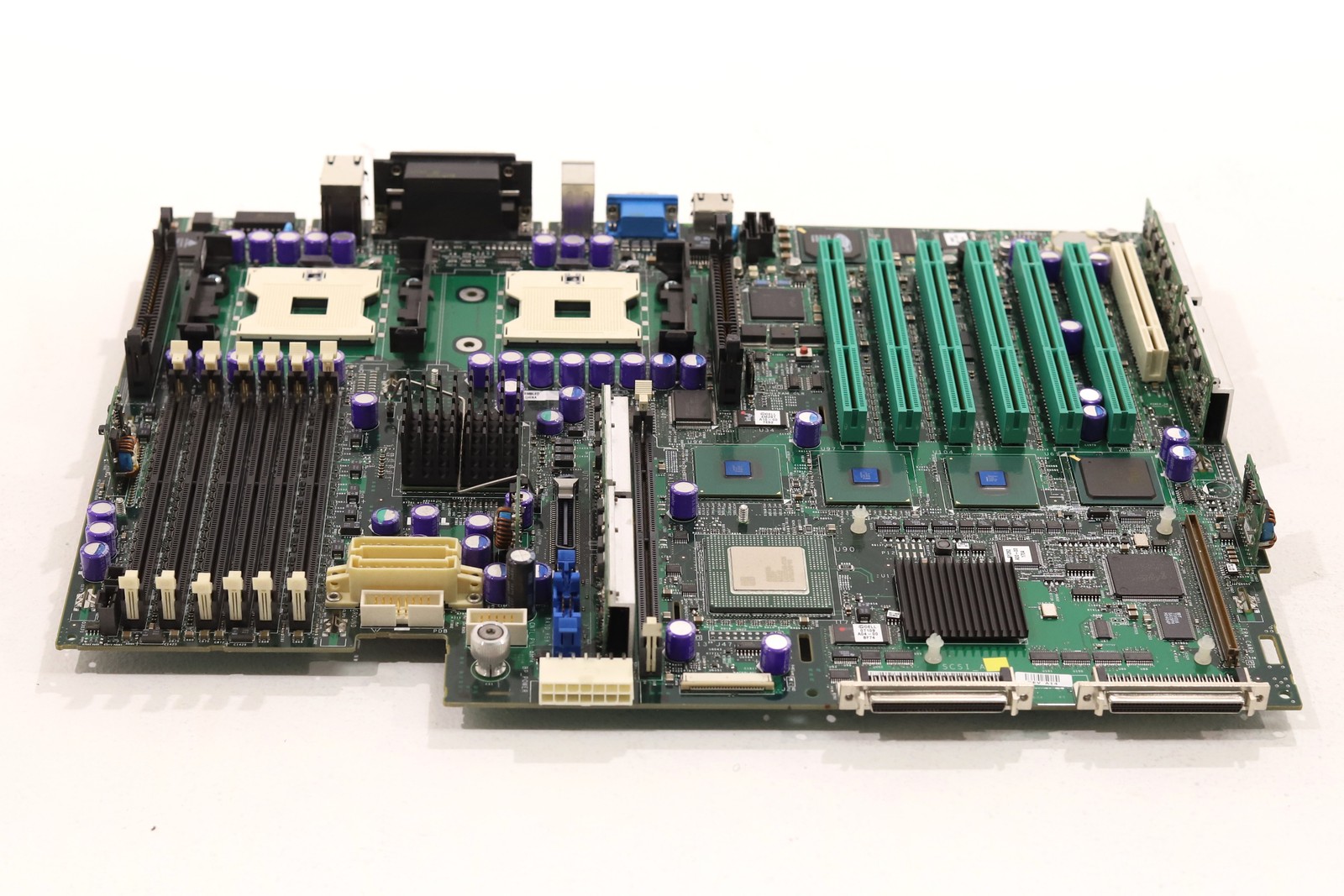 Dell PowerEdge 2600 DDR Dual Socket Server Motherboard Dell P/N: 0F0364 Tested