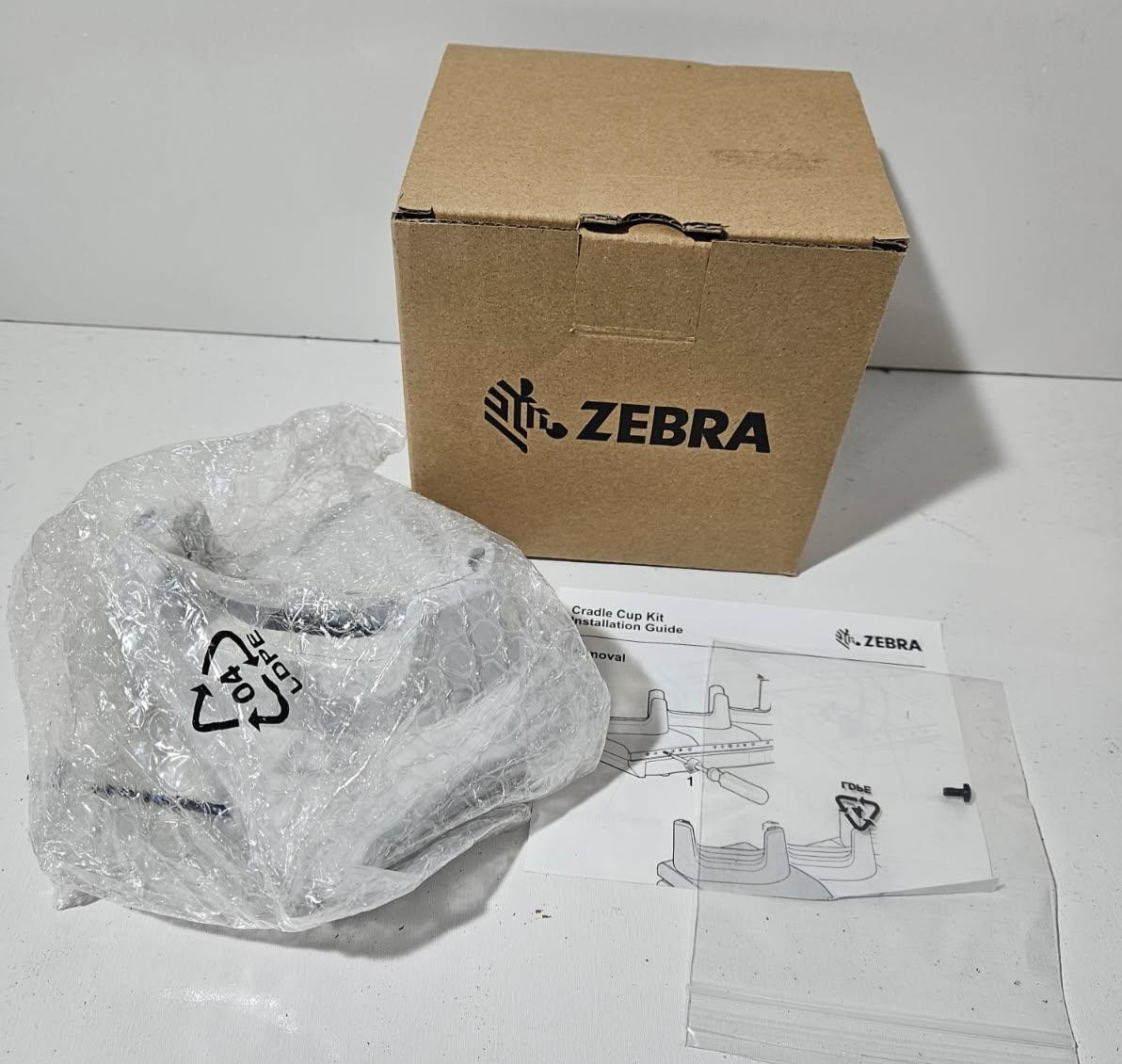 New Zebra HC2X/HC5X HC Charge Only White Cradle Sharecradle-01 CRDCUP-HC2L5L-01