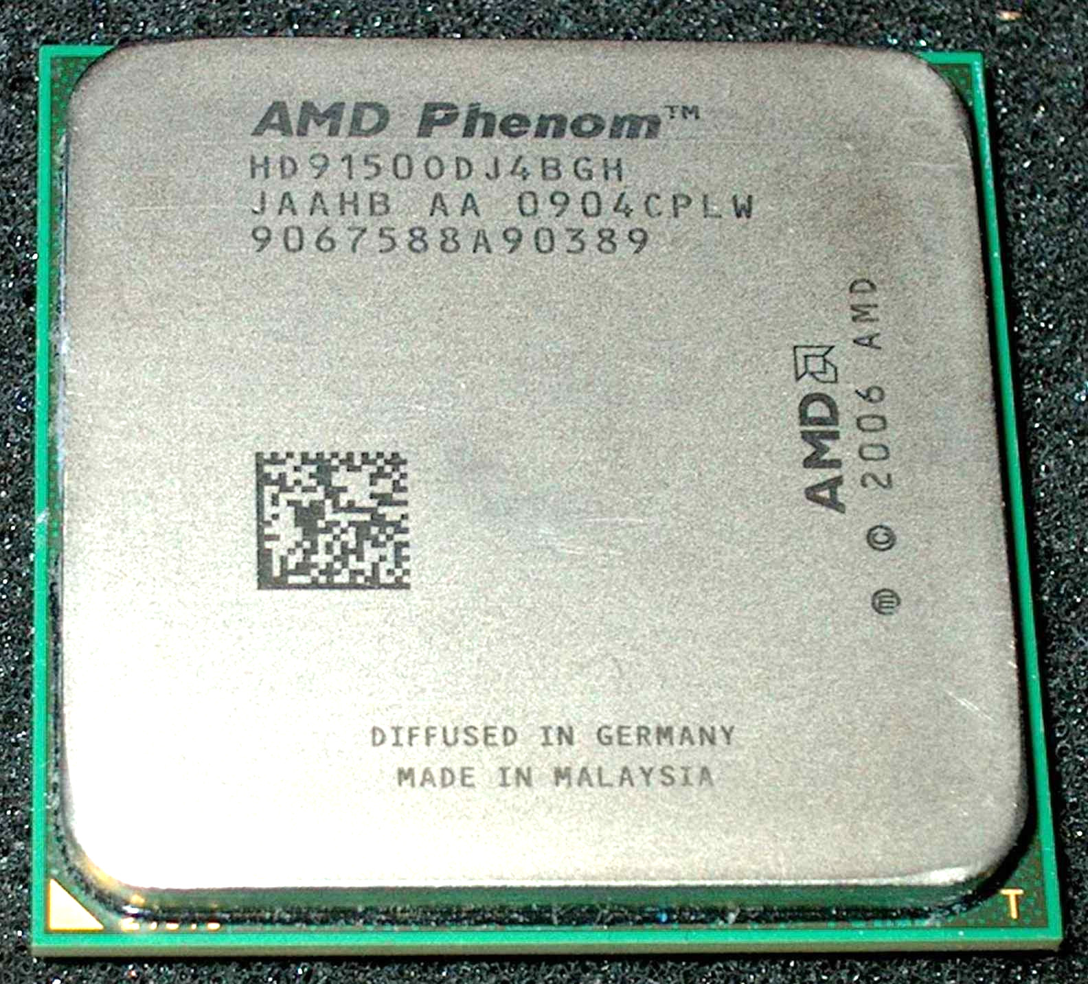 AMD Phenom X 4  1.8GHz 9150e Quad-Core Processor, HD9150ODJ4BGH, AM2, US SELLER