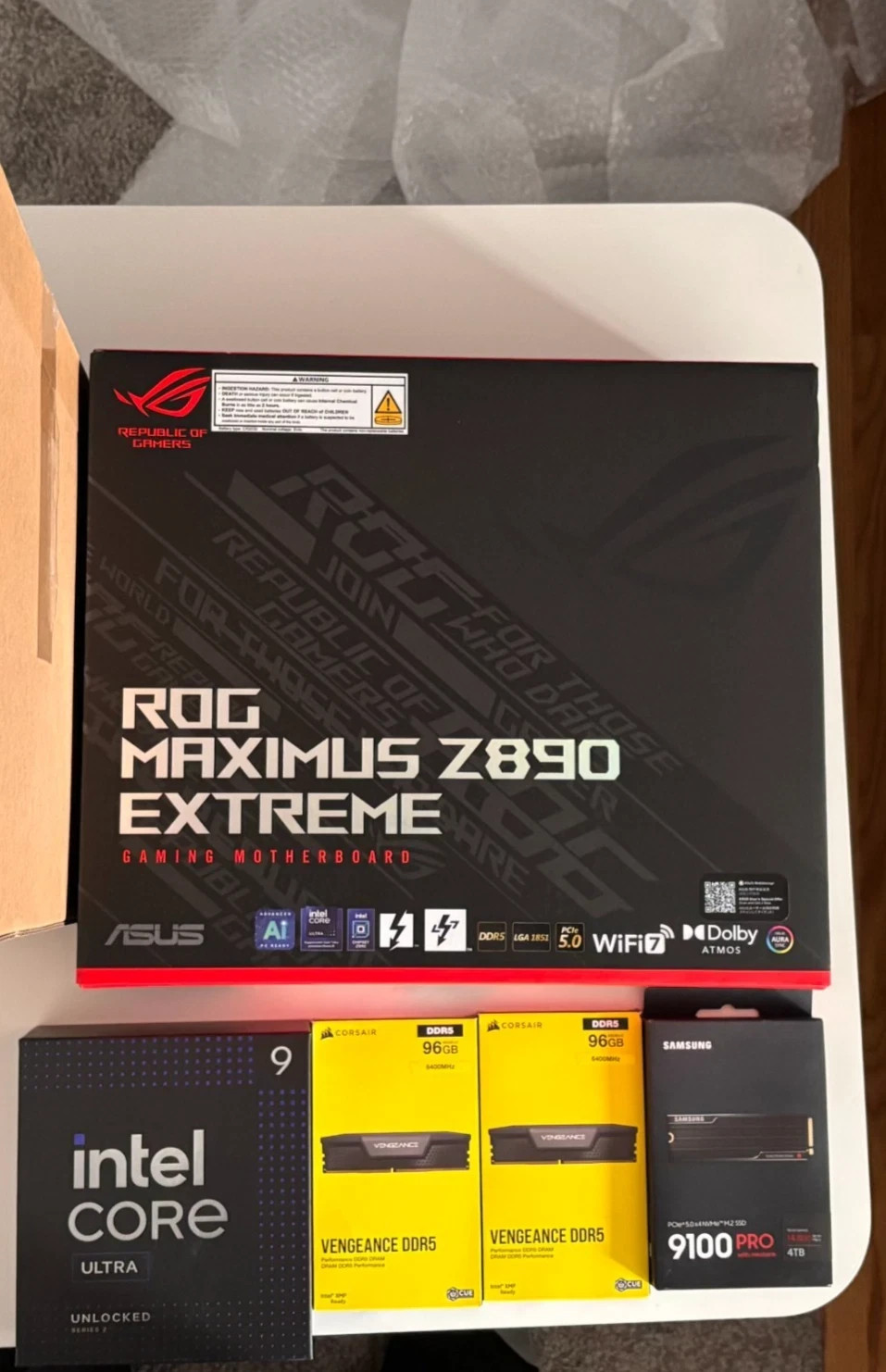 Sealed Intel Ultra 9 285K ROG Maximus Z890 Extreme 192GB DDR5 9100 Pro 4TB SSD