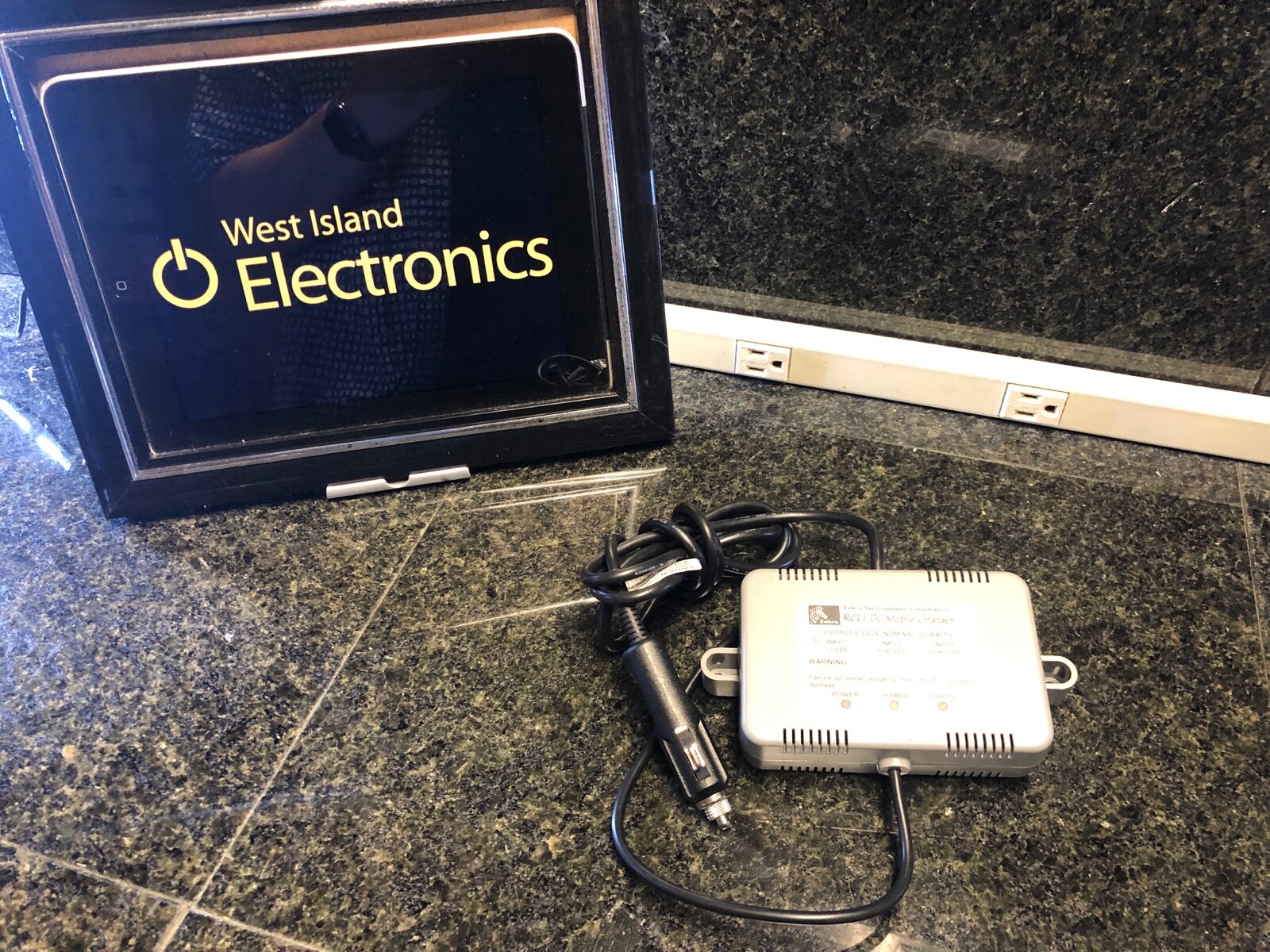 GENUINE Zebra RCLI-DC Mobile Charger 8.4V 1.3A for Cameo