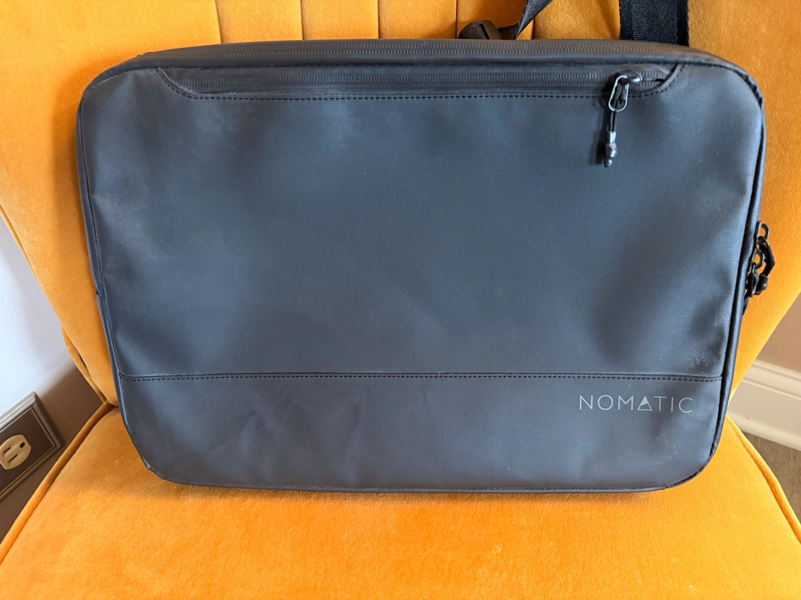 NOMATIC Tech Case. 15 Inch Padded Nylon Laptop Sleeve, Black Solid.