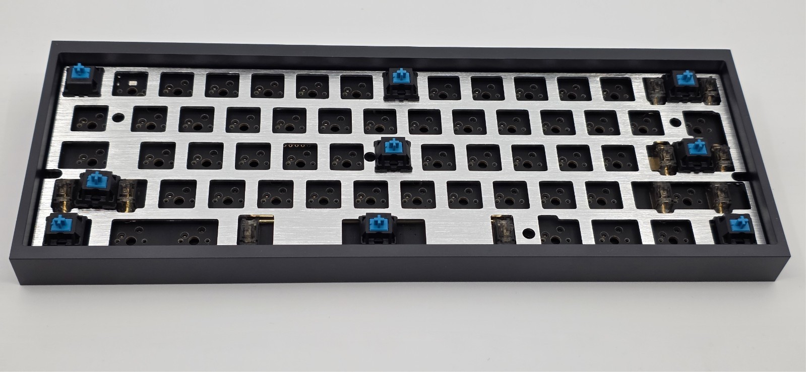 TOFU 60% Keyboard - Case,  PCB + QMK/VIA, RGB & Hot Swap, Aluminum Plate, Stabs