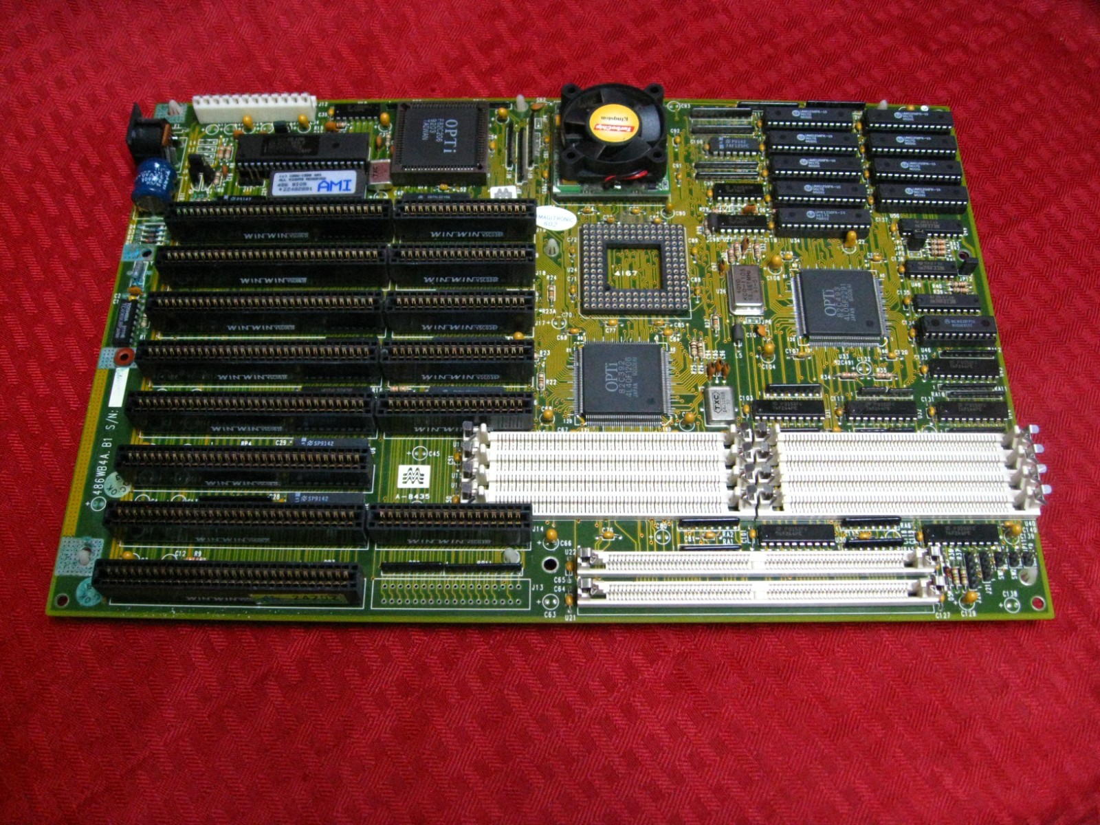 Vintage/Retro computer Magitronic Motherboard 486WB4A.B1 -  See Pics