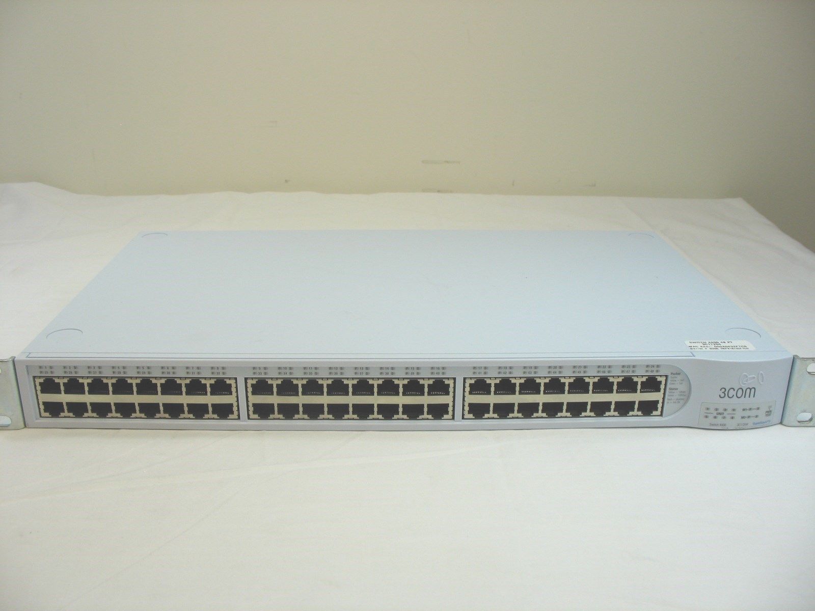 3com 3C17204 48 x RJ45 10/100Mbps SuperStack 3 Switch 4400