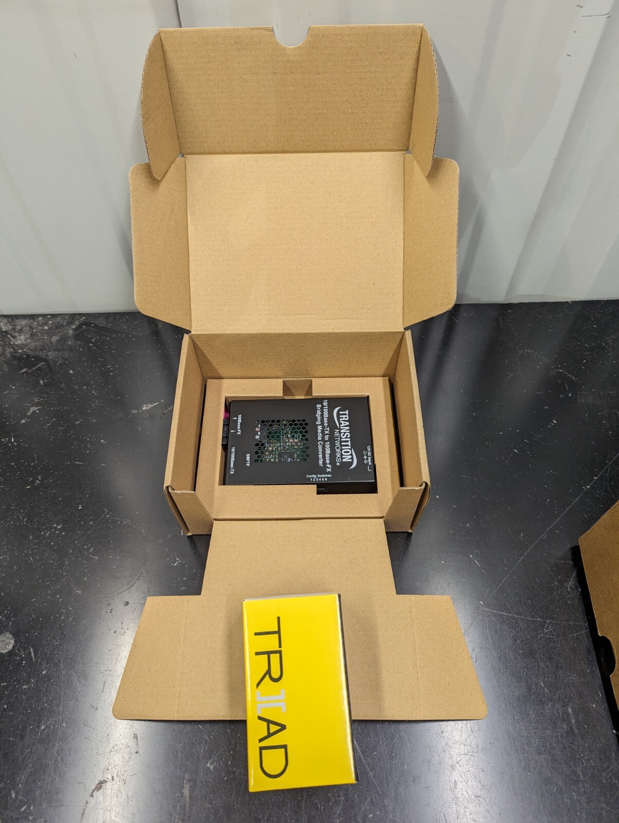 Transition Networks SBFTF1014-105 10/100Base-TX to 100Base-FX Media Converter