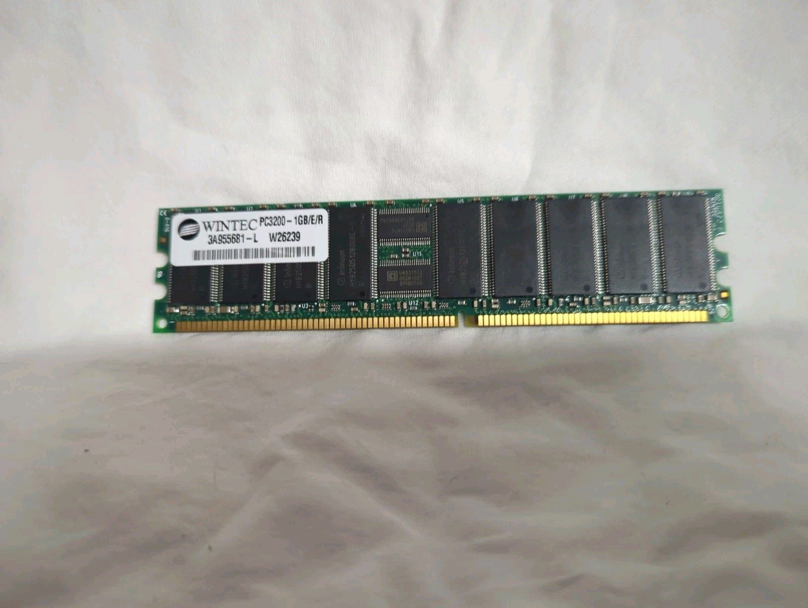 Single Stick 1GB Server Ram PC3200-1GB/E/R Wintech DDR1 1GB 3A955681-L Untested