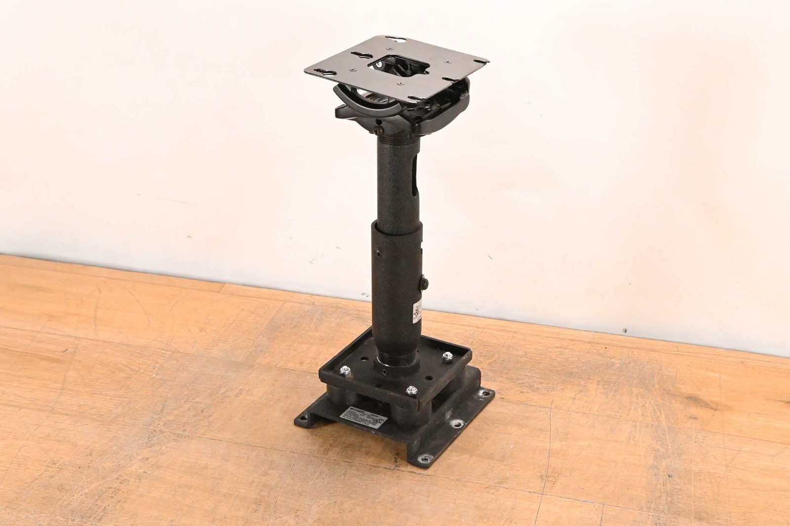 Chief RPMA000 Projector Mount System w/ CMS009012 Column & CMA345 Plate CG01W8W