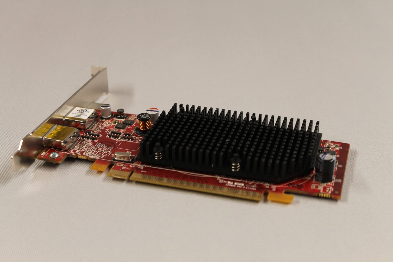 AMD ATI-102-B40306(B) Graphics Card Dual DisplayPort 256MB 109-B40341-00 -USED
