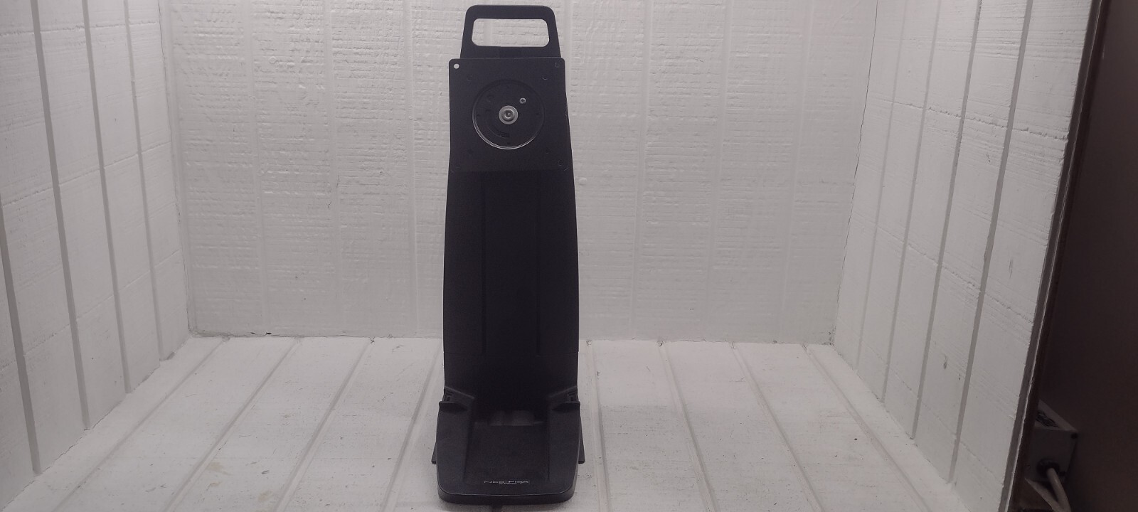 Neo-Flex Ergotron All-In-One LCD Monitor Lift Stand, Secure Clamp 33-338-085