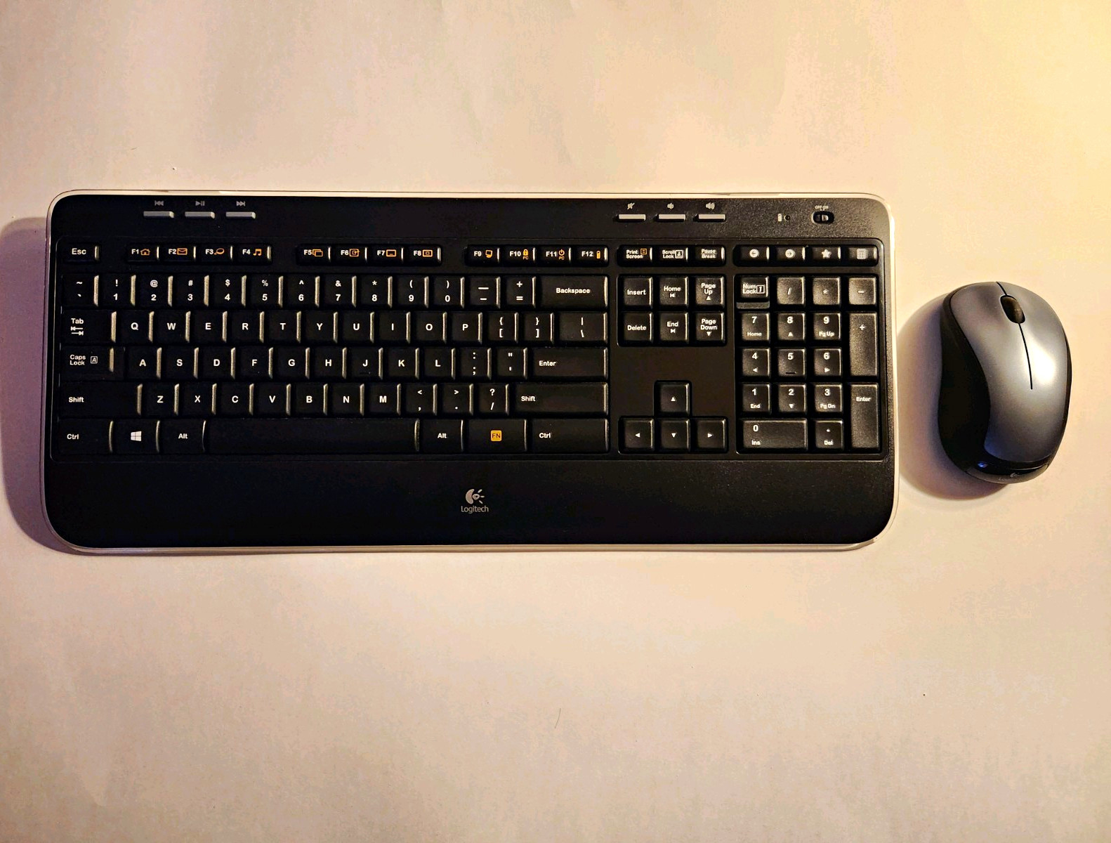 Logitech K520 Wireless Keyboard & Mouse Bundle USB Receiver Multimedia Keys