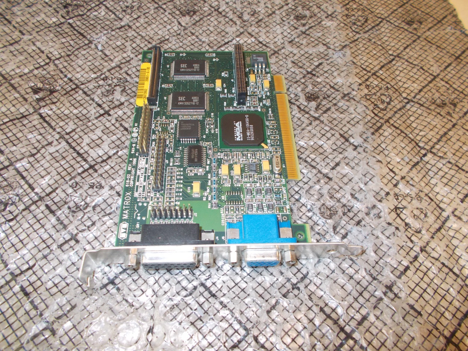 Matrox Mystique 220 MGA-MYST/2/GAT 2MB PCI PCI VGA Video Card