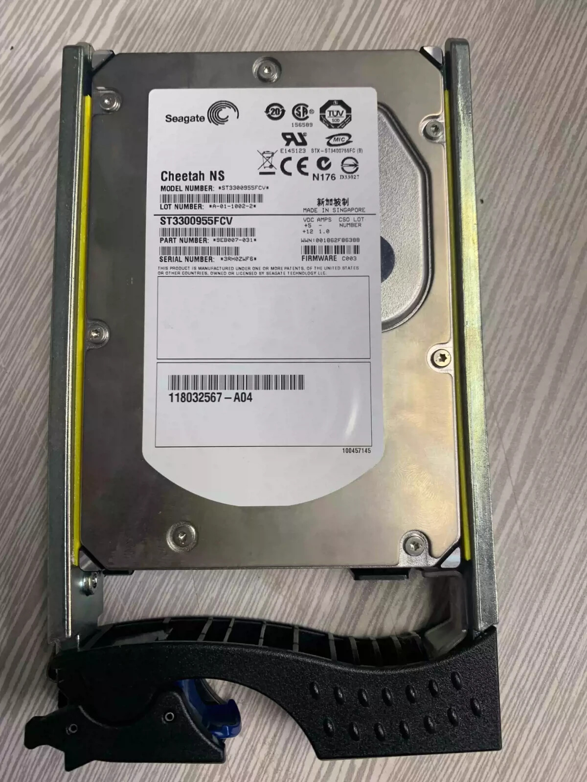 EMC 005048751 005048953 ST3300955FCV CX-4G10-300 10K hard drive