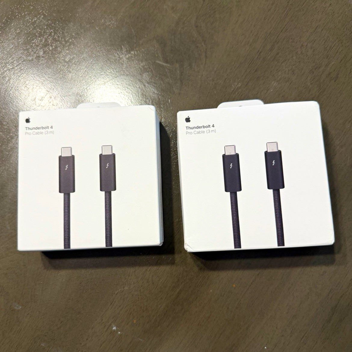 Brand new Apple Thunderbolt 4 Pro USB-C to USB-C Cable 3 m Black MPN MW5H3AM/A