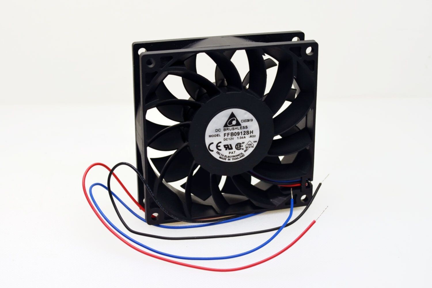 Delta 92mm x 92mm x 25mm Extreme High Speed Fan FFB0912SH-R00