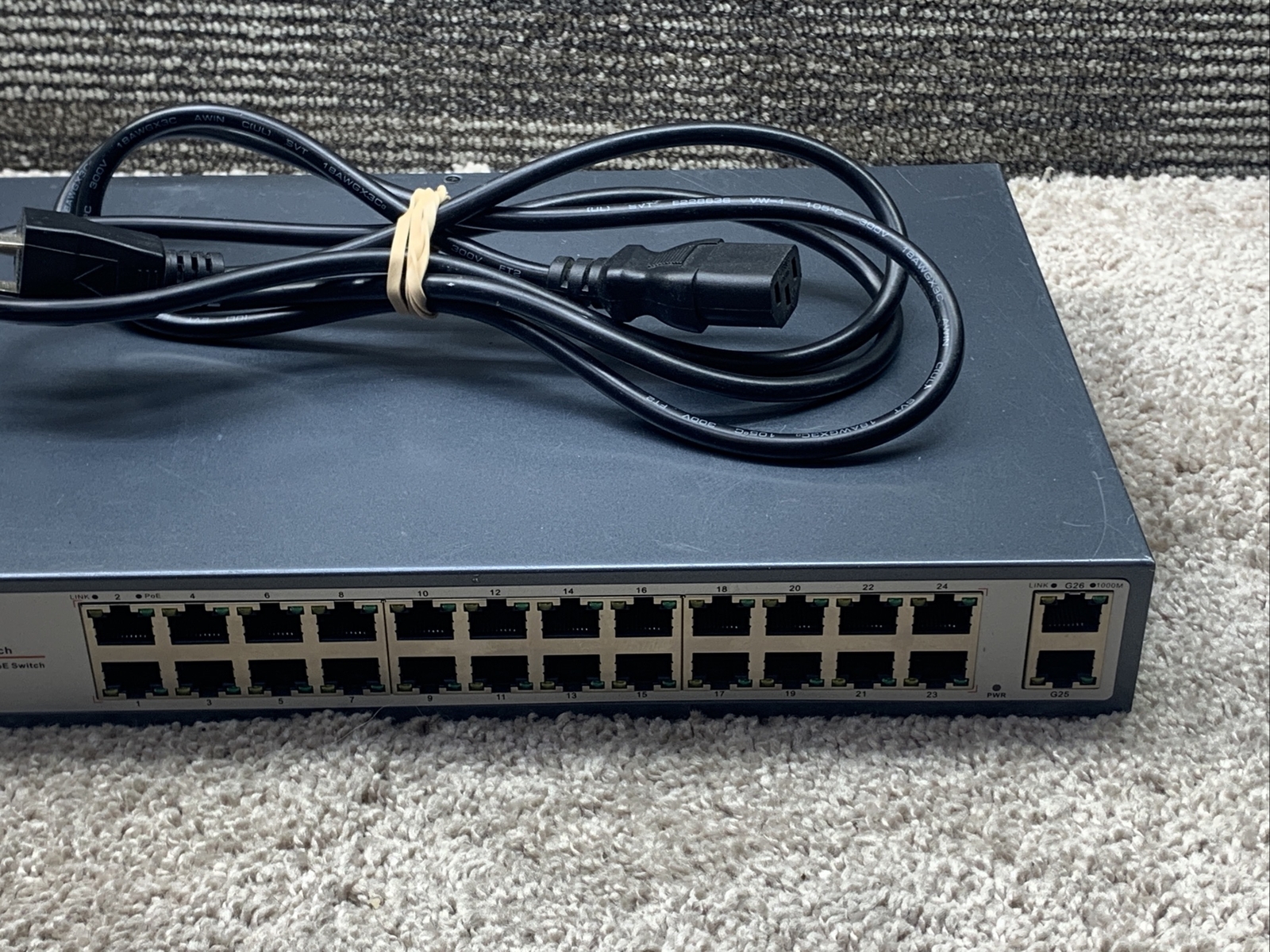 IPCamPower 24-Port PoE Switch with 2 Gigabit Uplink Ports IPCP-24P2G-EXAF