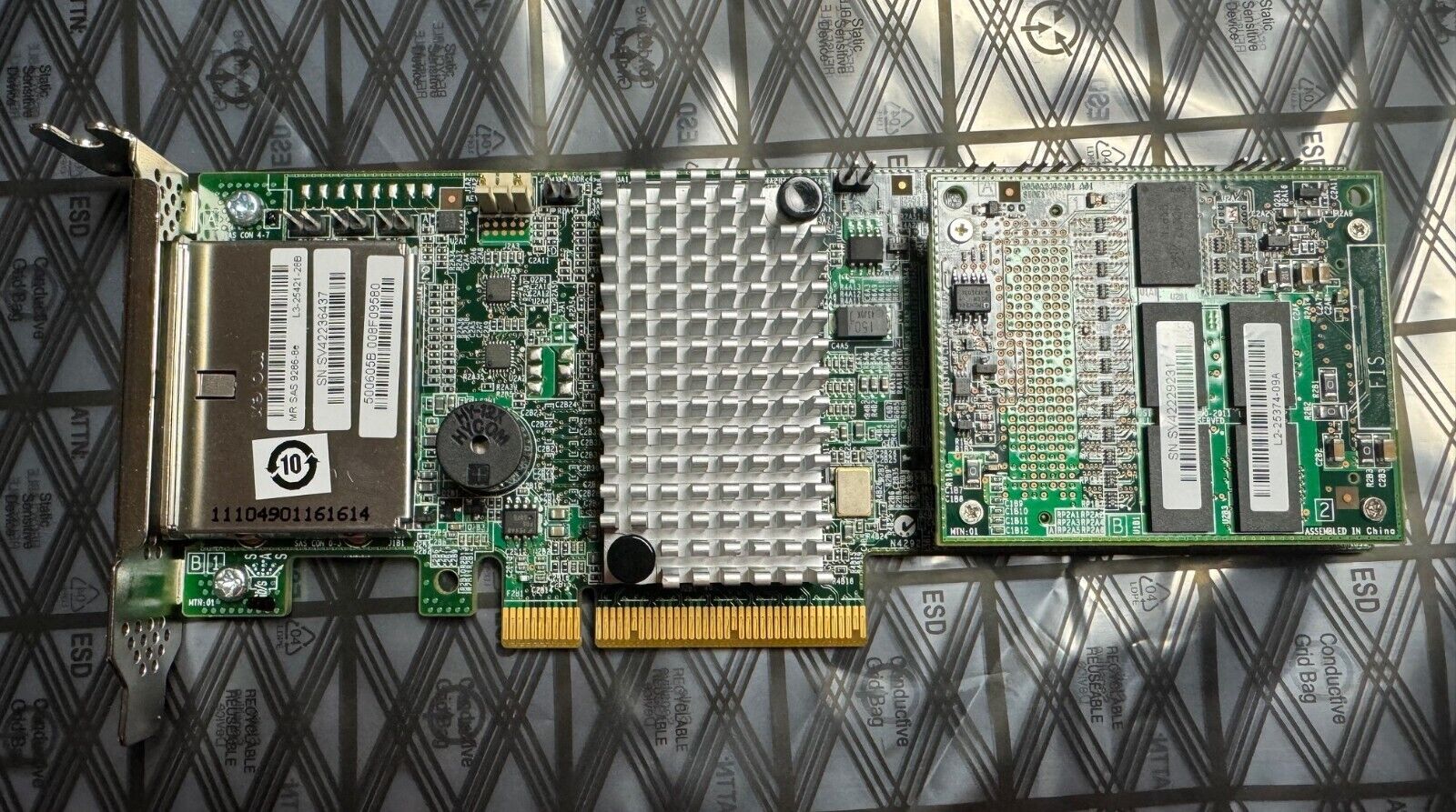 LSI Logic MegaRAID SAS 9286-8e 8-Port 6Gb/s PCI-E 3.0 SATA+SAS RAID Controller