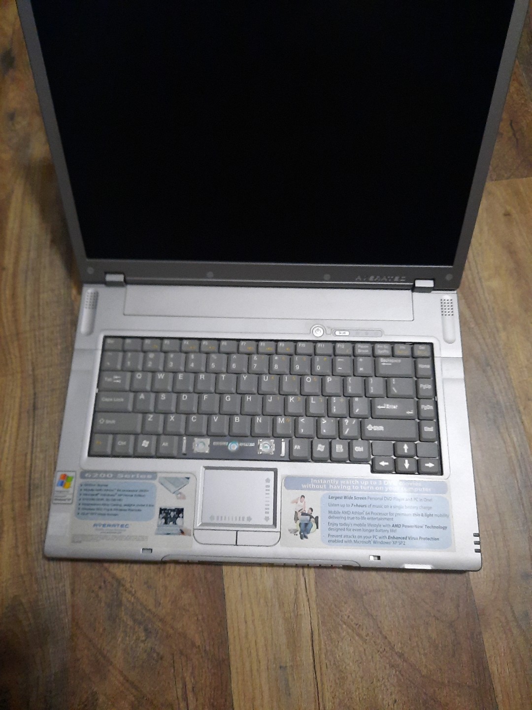 AVERATEC 6240 combination laptop & stand alone DVD player  No charger