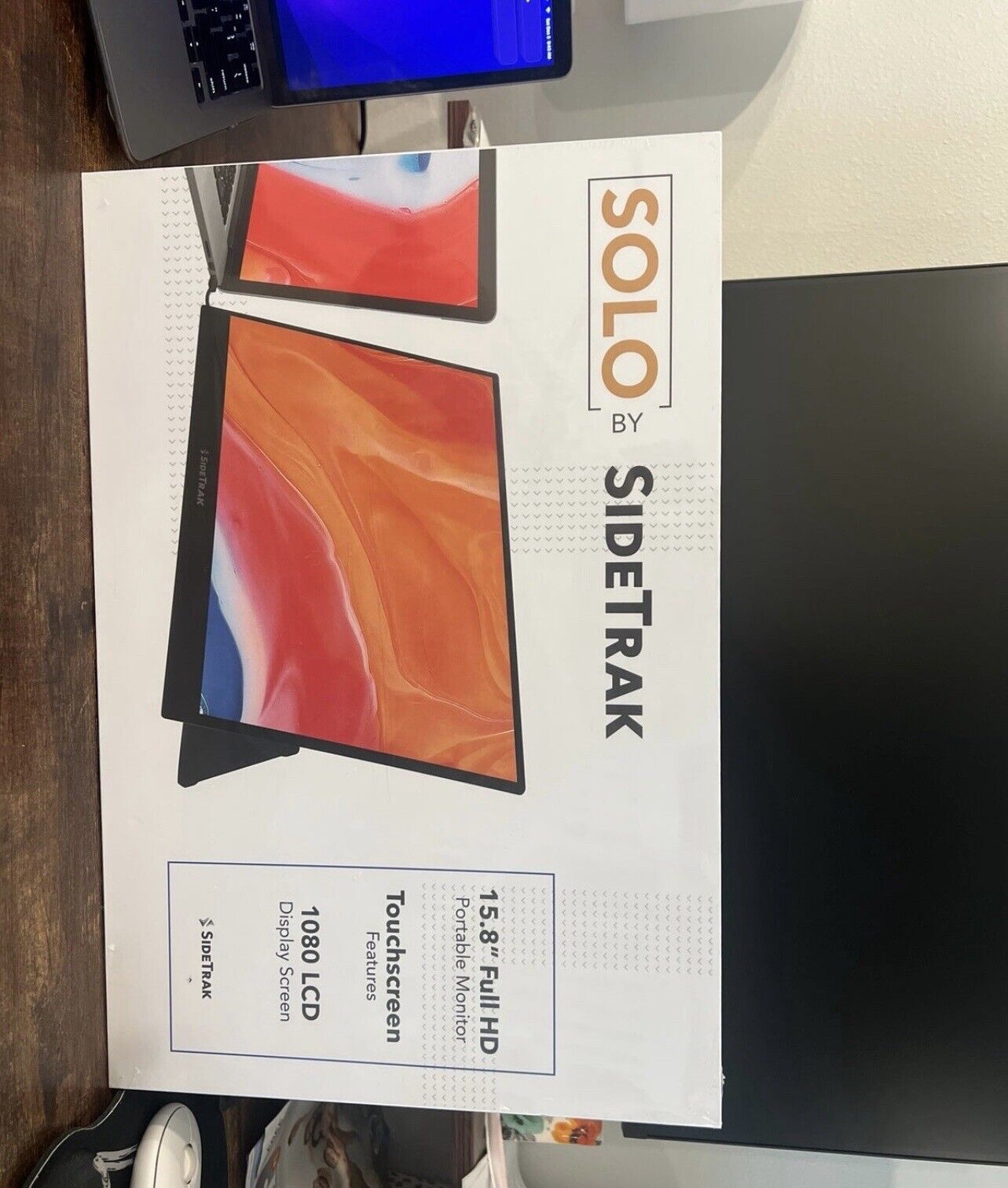 Solo SideTrak Portable Monitor Freestanding 15.8” FHD 1080P LED IPS